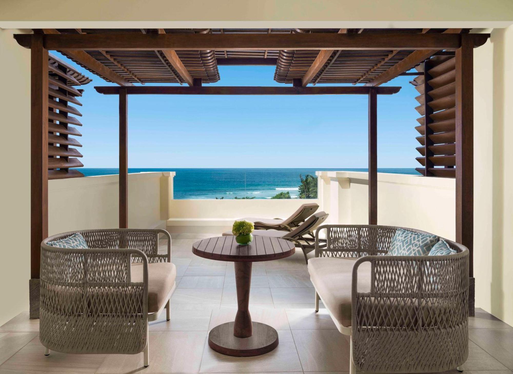 Hilton Bali Resort Nusa Dua  Exterior foto A view of the beach from a suite at the Four Seasons Resort