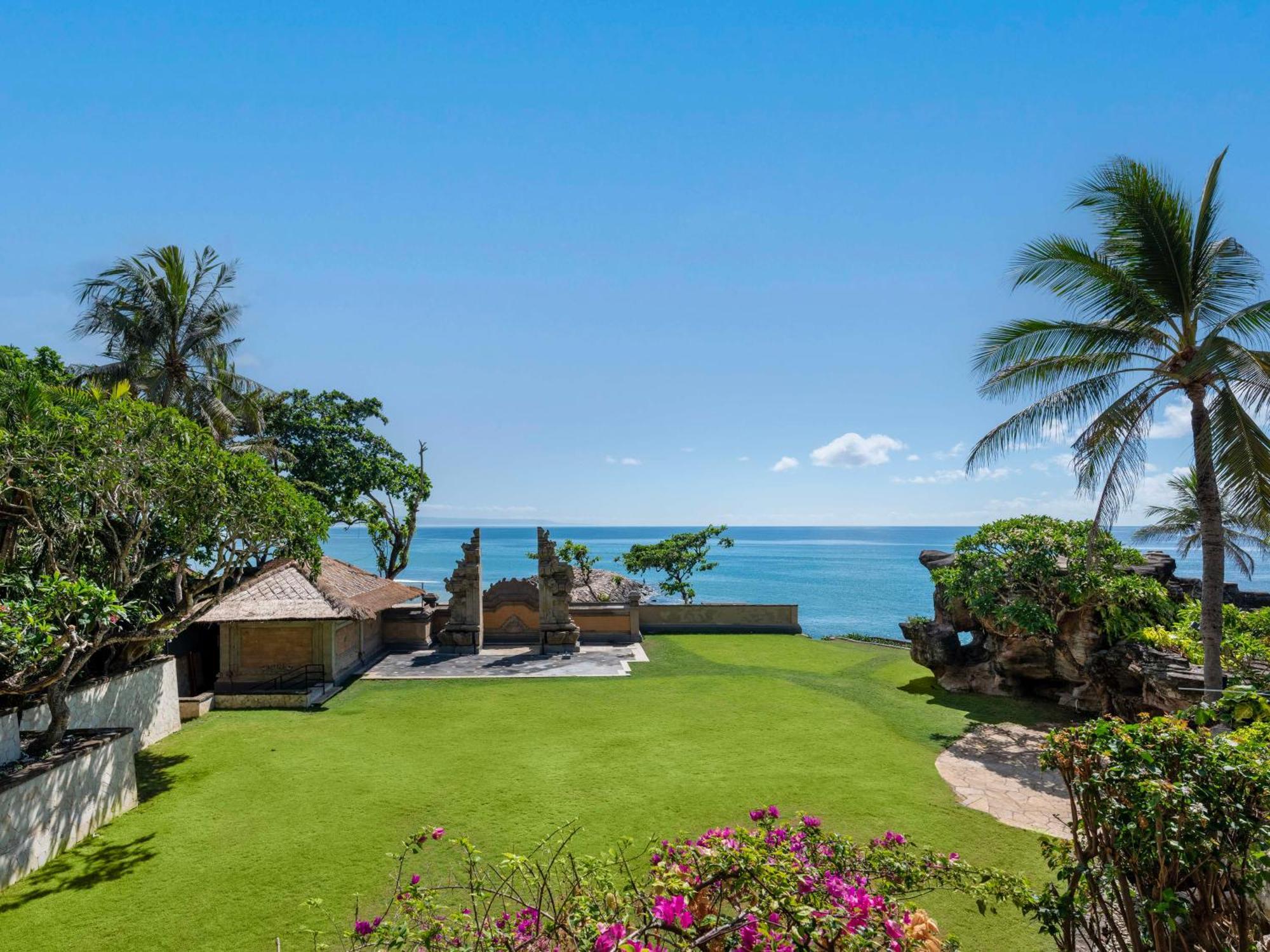 Hilton Bali Resort Nusa Dua  Exterior foto View of the sea from the hotel